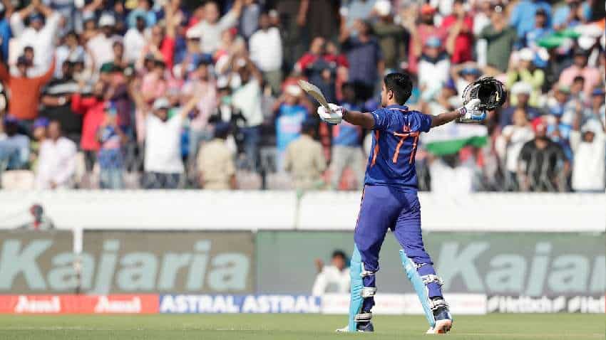 IND vs NZ 1st ODI: शुभमन गिल का ऐतिहासिक दोहरा शतक, टीम इंडिया ने न्यूजीलैंड के सामने रखा 350 रनों का मुश्किल लक्ष्य