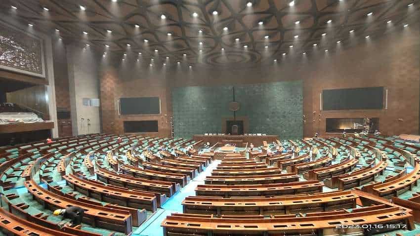 New Parliament House: तैयार है नए संसद भवन का हॉल, राष्ट्रपति का संयुक्त संबोधन इसी में करने की है तैयारी! देखें अंदर का डिजाइन