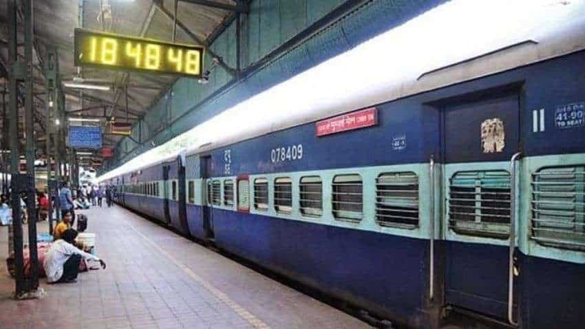 Indian Railway Rules: ट्रेन से सफर करने के पहले जरूर जान लें ये पांच नियम, आराम से कटेगा पूरा सफर| Zee Business Hindi