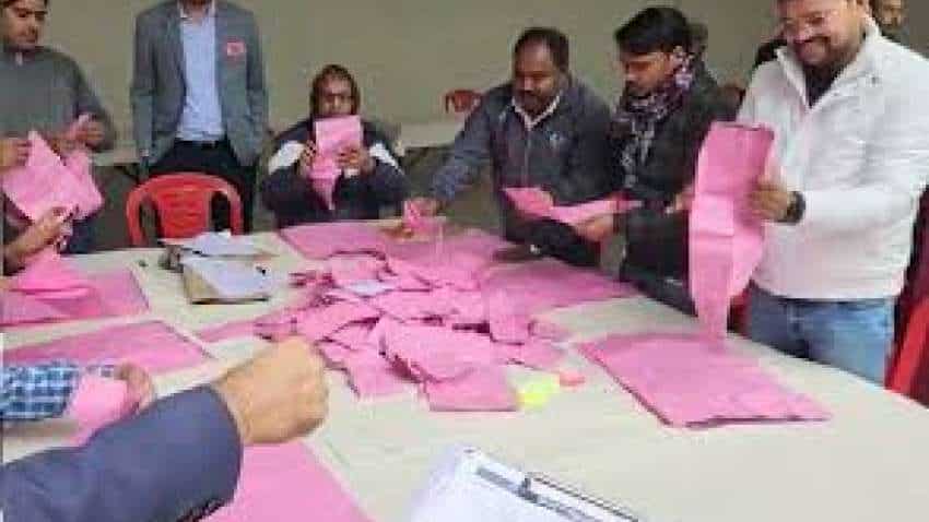 UP MLC Election Results 2023: यूपी एमएलसी चुनाव में वोटों की गिनती जारी, सुरक्षा व्यवस्था कड़ी