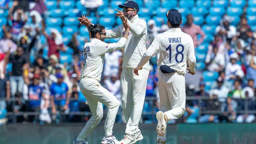 IND vs AUS 1st Test Day 1: मैदान पर आते ही कंगारुओं पर टूट पड़े रविंद्र जडेजा, ऑस्ट्रेलिया को 177 पर समेटने के बाद भारत ने बनाए 77/1