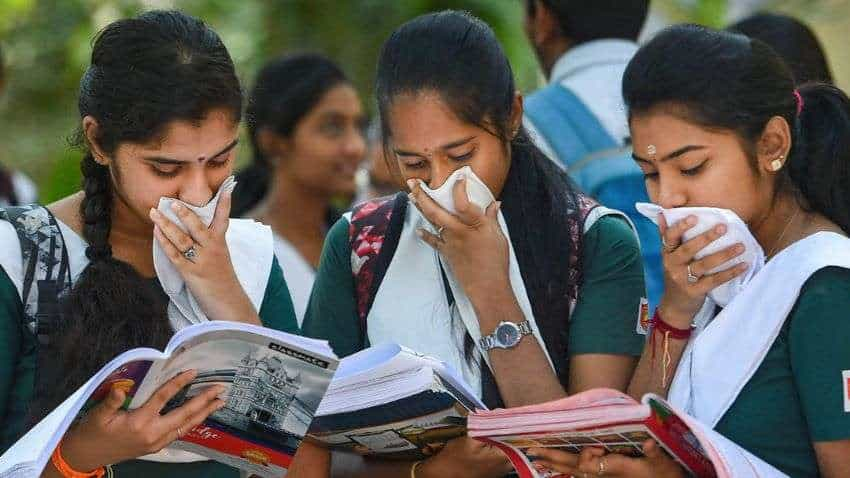 CBSE Board Exams 2023: 15 फरवरी से 5 अप्रैल तक होंगे 10वीं और 12वीं के एग्जाम, परीक्षा के पहले जान लें ये जरूरी बात