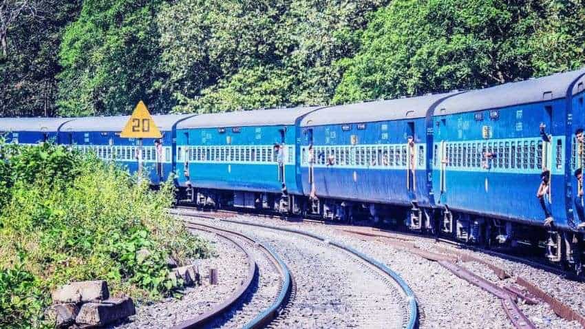 Train Cancelled Today: रेलवे ने बदले 110 ट्रेनों के रूट, आज नहीं चलेंगी 460 गाड़ियां- देखें पूरी लिस्ट
