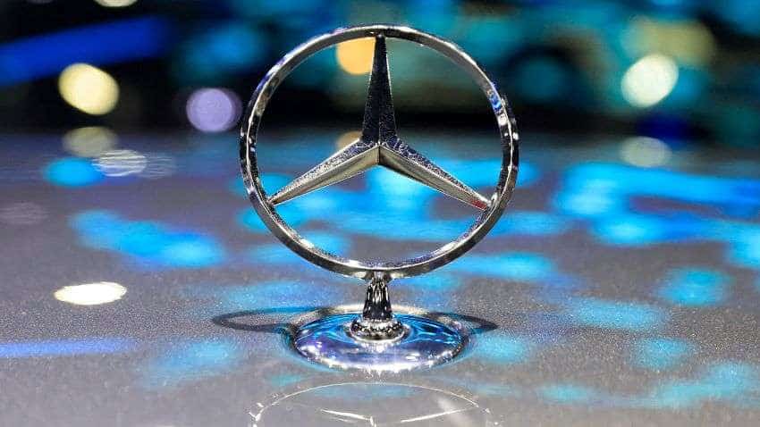 Mercedes-Benz Trunk Lid Star Emblem Badge Genuine Original 1170016 : Buy  Online at Best Price in KSA - Souq is now Amazon.sa: Automotive
