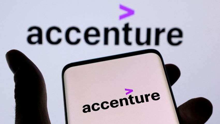 Accenture Layoffs: एक बार फिर चली छंटनी की तलवार, एक झटके में 19,000 कर्मचारियों को नौकरी से निकालेगी एक्सेंचर