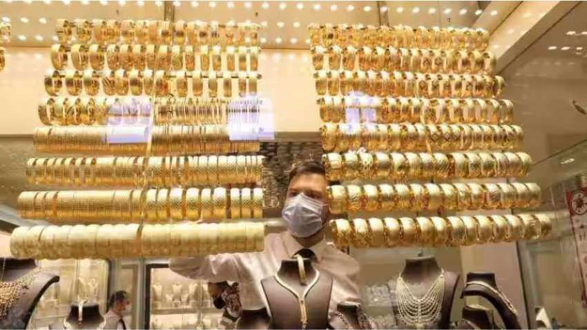 Gold Rate Today LIVE: सोने और चांदी की कीमतों ने फिर बढ़ी उड़ान, 10 ग्राम गोल्ड का भाव हुआ बजट के बाहर