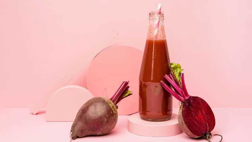 Beet root Juice Health Benefits: फिट और तंदुरुस्त रहने के लिए रोज पिएं चुकंदर का पावरफुल ड्रिंक, कोलेस्ट्रॉल-बीपी की समस्या होगी दूर