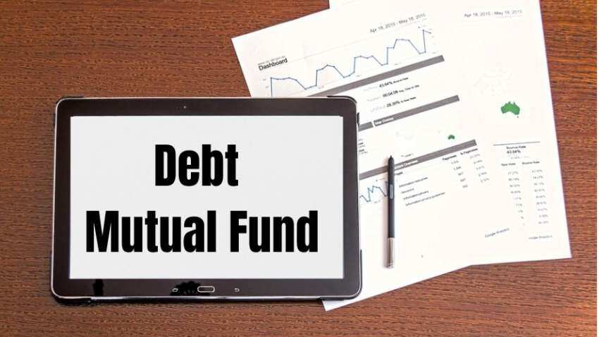 Debt Mutual Fund vs Bank FD: क्या अब भी डेट फंड में मिलेगा FD से बेहतर रिटर्न? क्या हो आपकी स्ट्रैटेजी, समझें एक्सपर्ट्स से