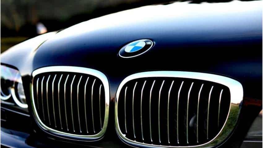 लग्जरी कार का है शौक? BMW इस साल बाजार में उतारेगी 19 कार और 3 बाइक, इलेक्ट्रिक व्हीकल को भी मिलेगा स्पेस