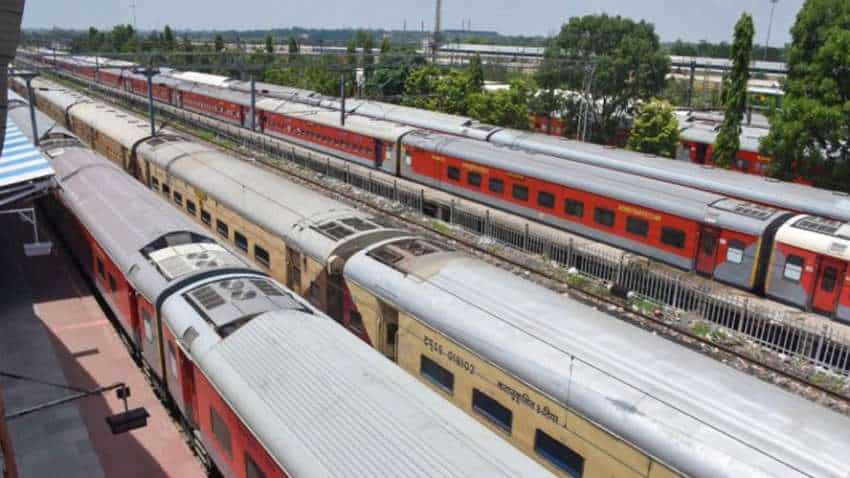 Train Cancellation list: एक-दो नहीं इस दिन रद्द रहेगी 18 ट्रेनें, चेक करें पूरी लिस्ट, जानिए क्या है कारण