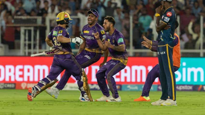 IPL 2023: आखिरी ओवर में रिंकु सिंह के पांच छक्के, बेकार गई राशिद खान की हैट्रिक, तीन विकेट से जीती KKR