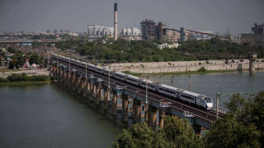 Delhi-Jaipur-Ajmer Vande Bharat Express: PM मोदी ने राजस्थान को दी 'वंदे भारत' की पहली सौगात, जानिए क्या है रूट और किराया 