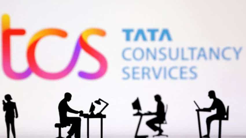 TCS Stock to Buy: शेयर खरीदने का राइट टाइम, 8 ब्रोकरेज कंपनियों ने लगाया दांव, 39% तक मिल सकता है मुनाफा, देखें TGT
