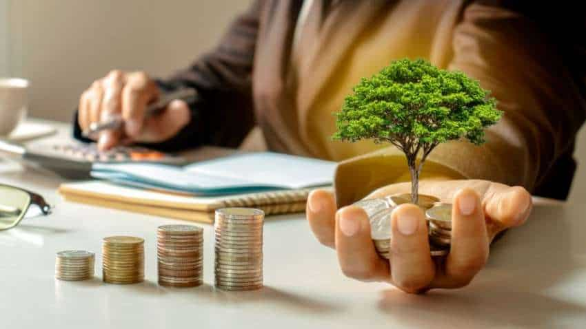 SIP Investments: एसआईपी में आया रिकॉर्ड तोड़ पैसा, निवेश से पहले इन 5 मिथक को अच्छे से जान लें