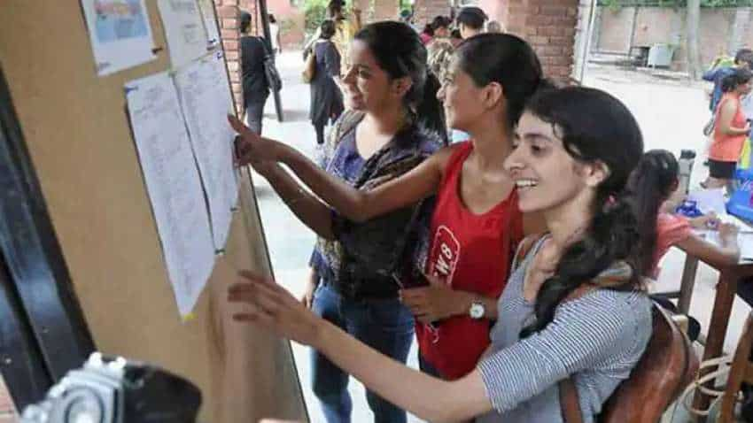 UGC NET 2022 Result Cut Off: यूजीसी नेट में किस सब्जेक्ट का कितना गया कट ऑफ, इस डायरेक्ट लिंक से करें चेक