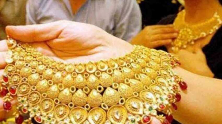 Akshaya Tritiya Gold Purchase Tips: सोने की ज्‍वैलरी खरीदते समय ऐसे चेक करें हॉलमार्किंग, नहीं खाएंगे धोखा