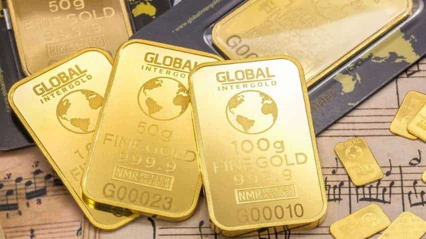 Gold में निवेश का क्या ये है सही समय? एक्सपर्ट्स से समझें पोर्टफोलियो में कैसे आएगी मुनाफे की गोल्डन चमक