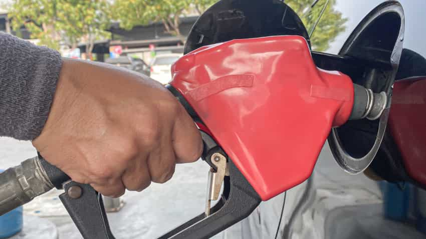 Petrol-Diesel Price Today: 10 मई को क्या हैं तेल के भाव, ऑयल मार्केटिंग कंपनियों ने जारी कर दिए भाव