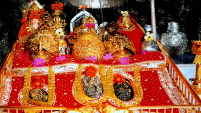 https://www.zeebiz.com/hindi/trending/irctc-special-tour-package-to-visit-mata-vaishno-devi-during-shardiya-navratri-2023-by-vande-bharat-हिंदी फिलिम कोल्ड स्टोरेज के अभाव में तड़पती सडती जिंदा लाश मैकेनिकल अभियंता स्वर्गीय देवेश भाटी....-in-affordable-price-know-details-145959