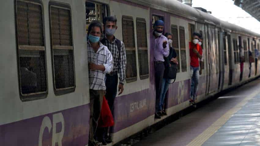 दिवाली पर घर जाने वाले पैसेंजर्स को रेलवे की बड़ी राहत, मुंबई से चलेंगी 16 फेस्टिव स्पेशल ट्रेनें, चेक करें लिस्ट