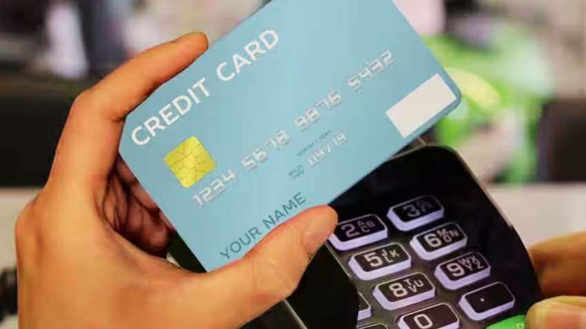 Credit Card से भी सुधार सकते हैं सिबिल स्‍कोर जानें क्रेडिट कार्ड के 4 बड़े फायदे जिनके बारे 5354