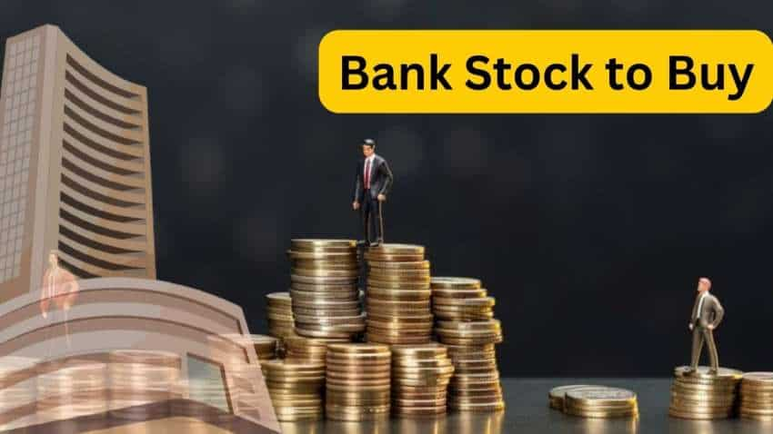 ₹100 तक जाएगा ये Bank Stock, ब्रोकरेज ने शुरू की कवरेज; सालभर में 50% से ज्‍यादा मिला रिटर्न  Bank Stocks to buy: ग्‍लोबल ब्रोकरेज जेफरीज (Jefferies) ने बैंक शेयर पर BUY रेटिंग के साथ कवरेज की शुरुआत की है. बीते एक साल में यह बैंक शेयर 50 फीसदी से ज्‍यादा की तेजी दिखा चुका है. ब्रोकरेज का कहना है कि बैंक हाई ग्रोथ के लिए तैयार है.  एप में देखें Bank Stocks to buy