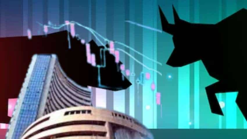 बंपर रिटर्न के लिए खरीद लें 3 PSU Stocks, एक्सपर्ट ने दिया बड़ा टारगेट PSU Stocks to Buy: आनंद राठी सिक्योरिटीज के मेहुल कोठारी के 3 बेहतरीन मिडकैप स्टॉक्स चुने हैं. इनमें सेंट्रल बैंक ऑफ इंडिया, इंजीनियर्स इंडिया और मैंगलोर रिफाइनरी एंड पेट्रोकेमिकल्स शामिल हैं. एप में देखें