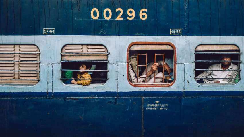 IRCTC अकाउंट में फटाफट कर लें ये काम, वरना 1 जुलाई के बाद नहीं बुक कर पाएंगे तत्काल ट्रेन टिकट - Zee Business