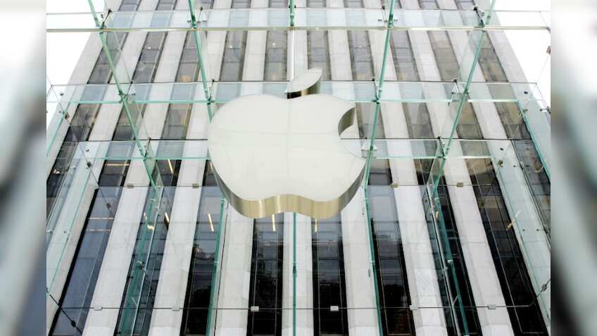 Apple received 30,000 queries globally, 80% of US law enforcement demands met