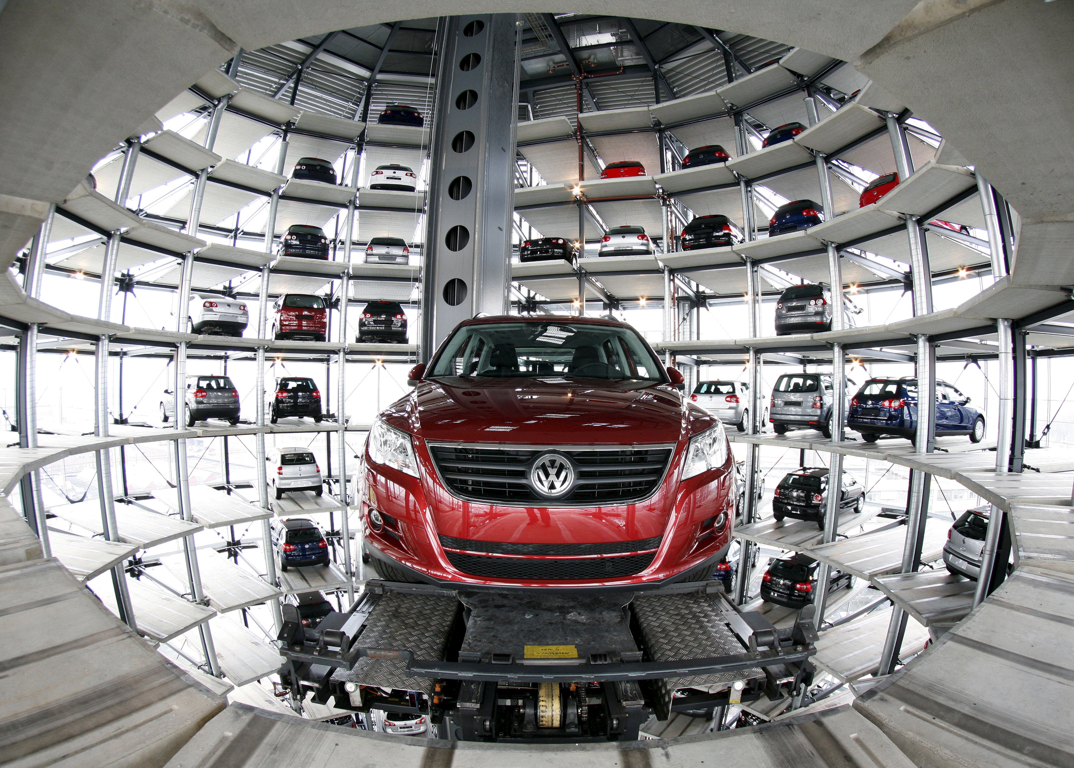 VW to offer to buy back nearly 500,000