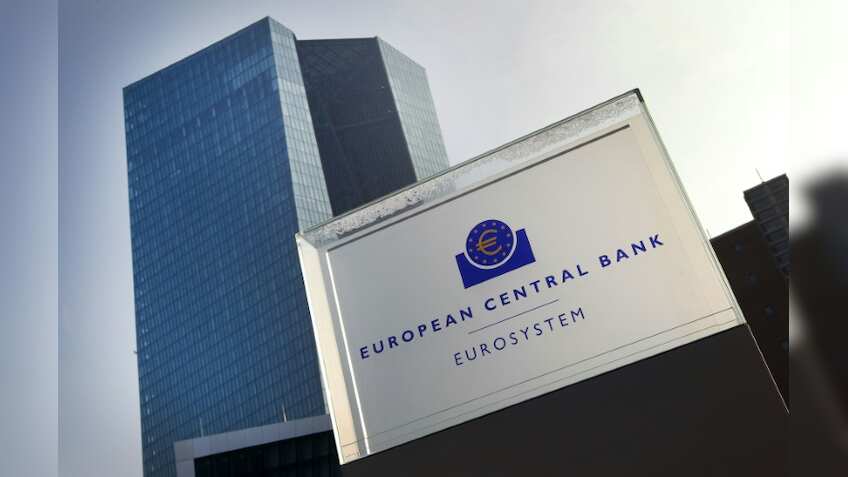 Merkel says 'fully supports' ECB after German criticisms