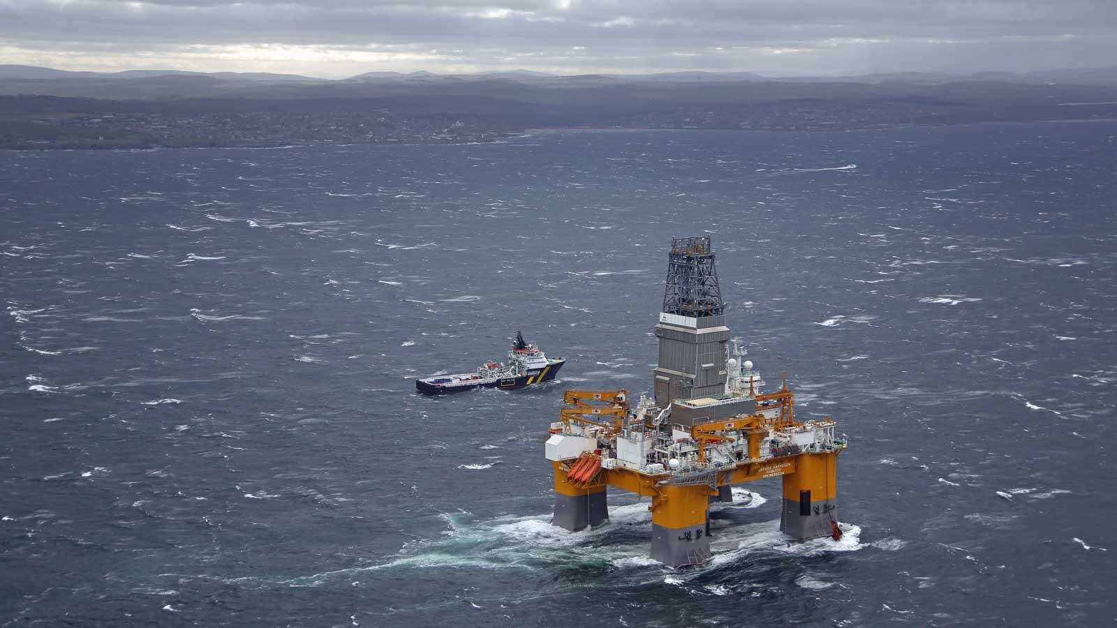 BP eyes more spending cuts after 80% profit drop