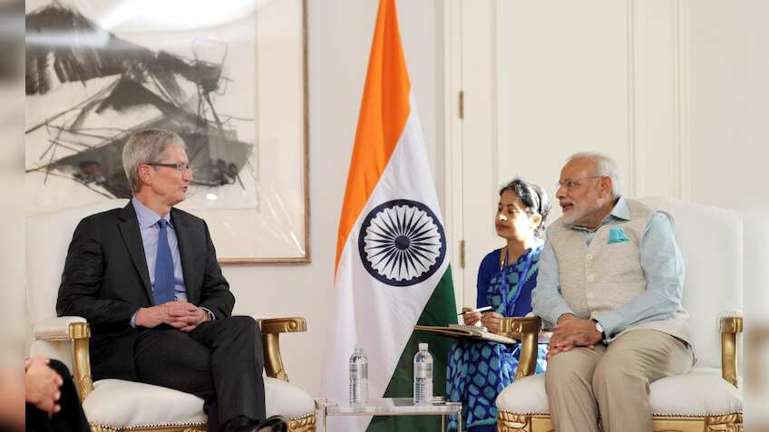 Apple bets on new iPhones to crack the Indian market