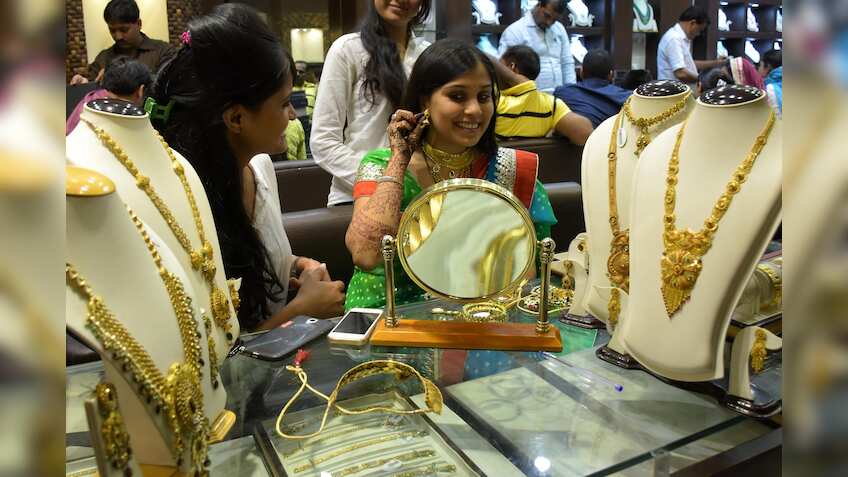E-tailers expect boost in sales from gold, diamonds on Akshaya Tritiya