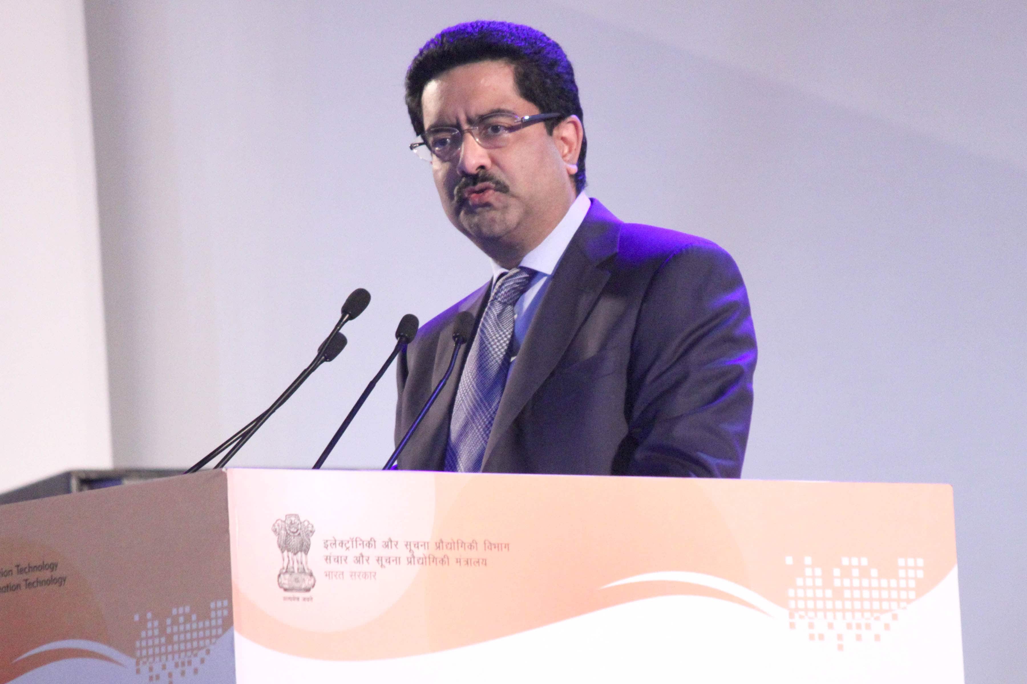 Aditya Birla Nuvo Q4 net profit at Rs 327 crore
