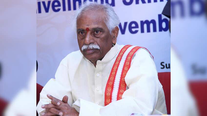 Bandaru Dattatreya to pitch for raising EPFO's investment in stocks