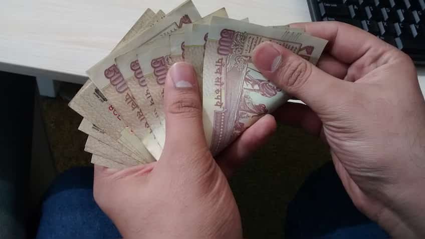 India's per capita income rises 7.4% to Rs 93,293 in 2015-16