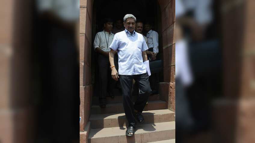 Italian defence company Finmeccanica threatens to 'reconsider' business in India if blacklisted