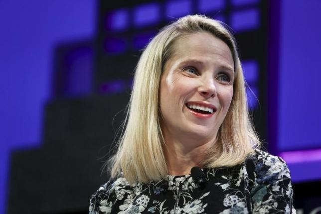 Twitter holds merger talks with Yahoo CEO Marissa