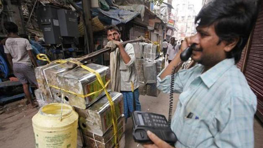MTNL's chief Narendra Kumar Yadav resigns