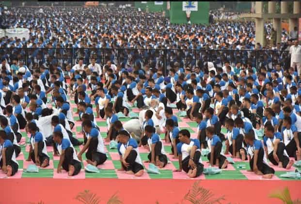 Spot the Prime Minister among thousands of yoga practitioners in Chandigarh. Twitter