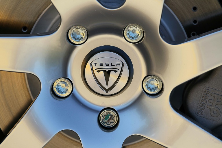 Tesla Motors offers nearly $3 billion for SolarCity