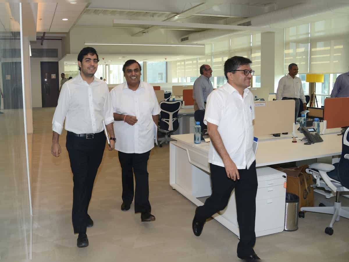 Reliance Jio issues NCDs worth Rs 2,000 crore