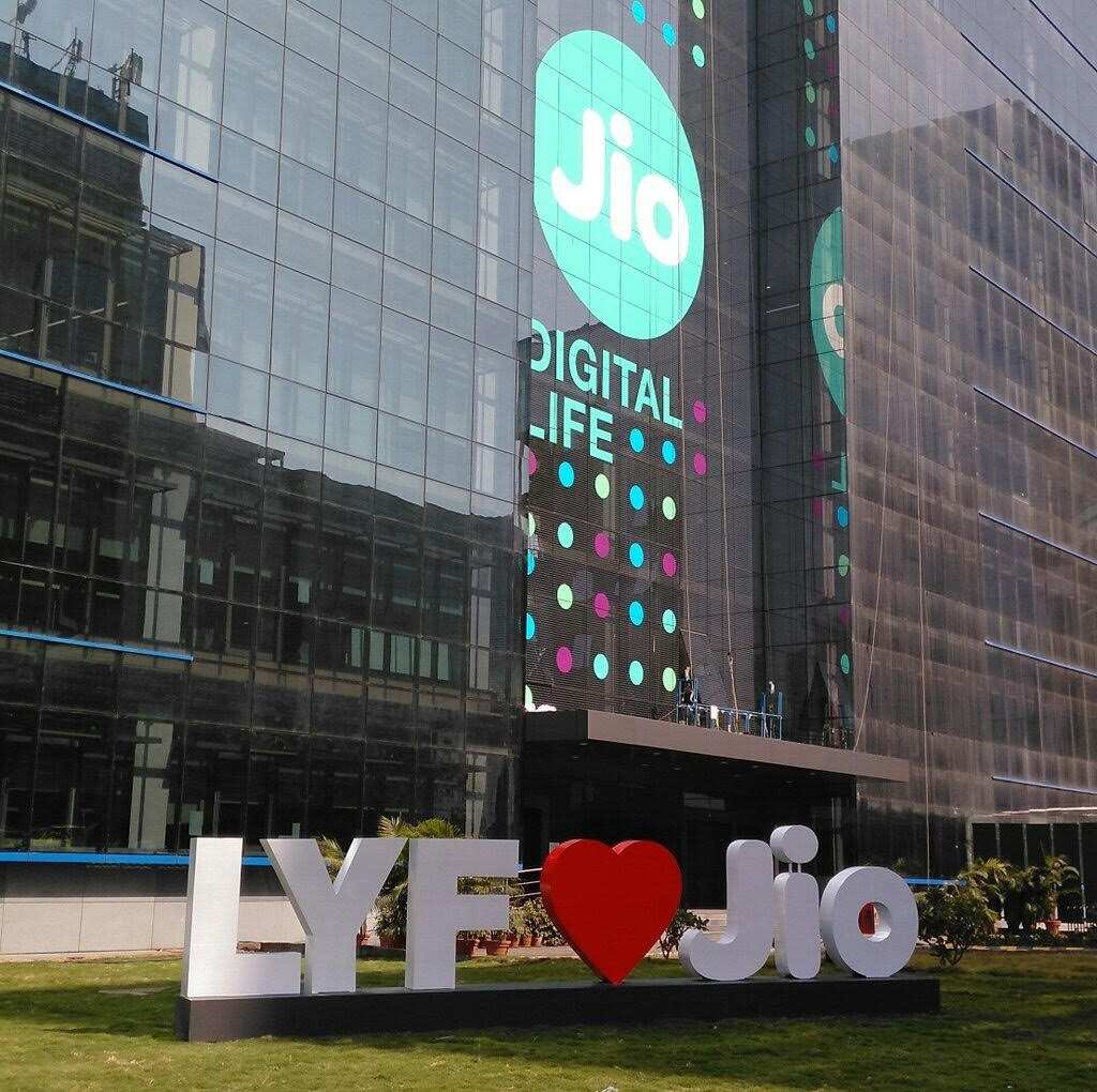 4G price war: Telcos slash rates as Reliance Jio launch nears