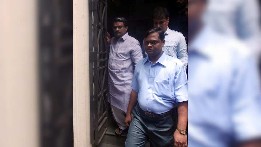 FTIL shares plunge 12% as EOW seizes assets worth Rs 2000 crore