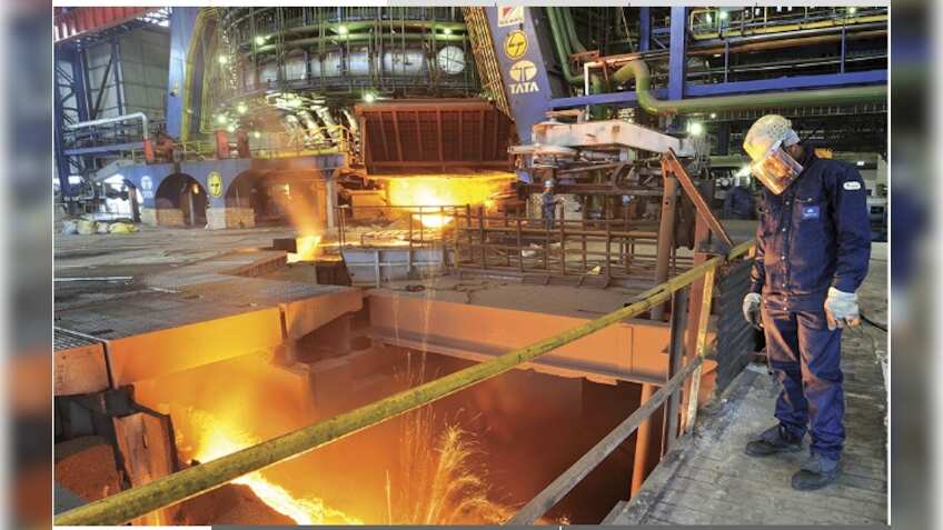 L&T net profit rises by 46%; shares close down 1.2%