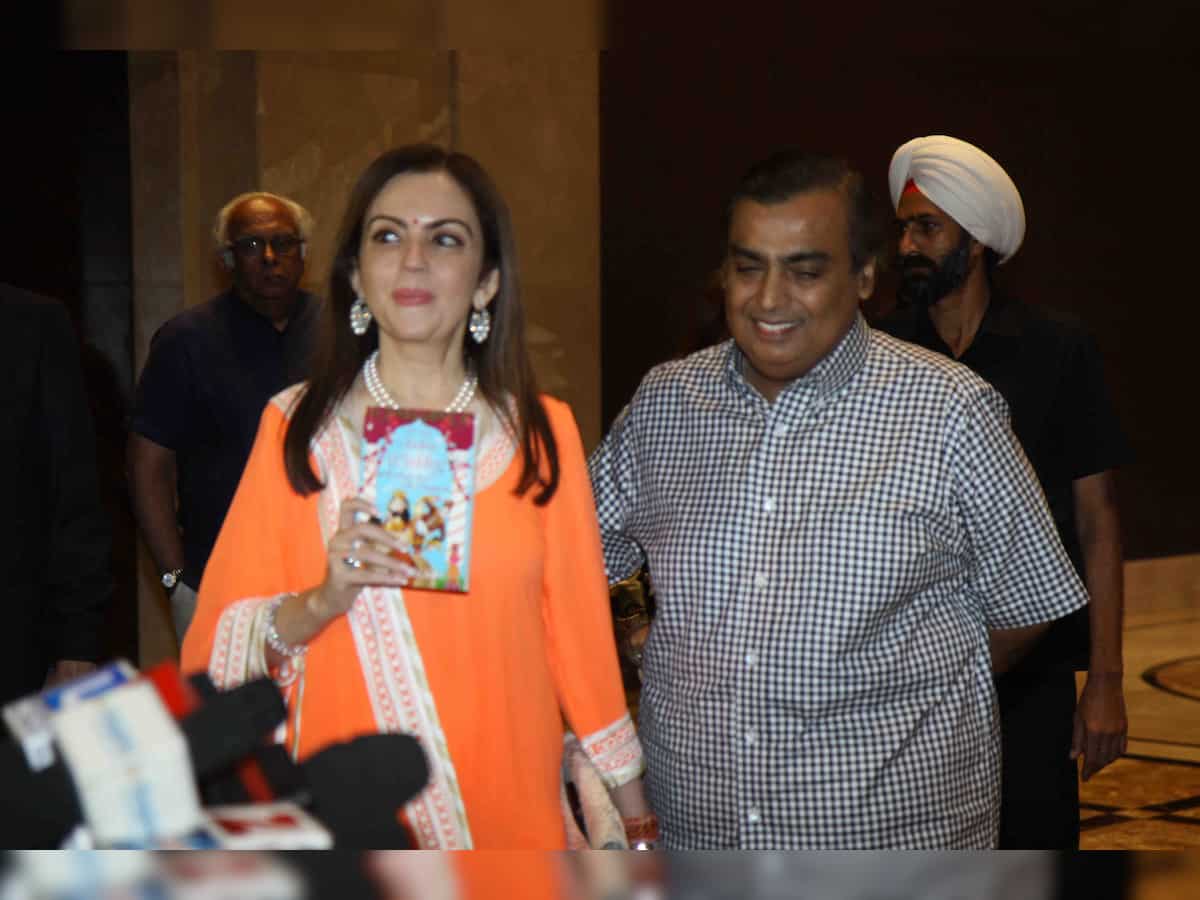 RIL orders employees to switch to Reliance Jio