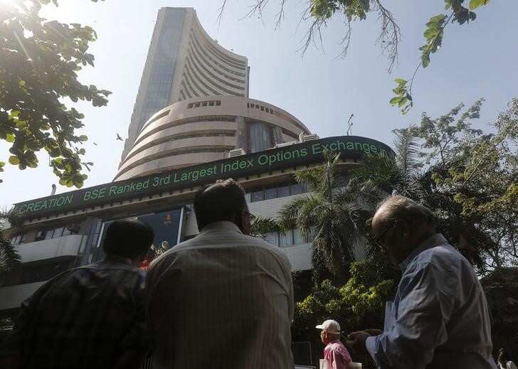 Domestic markets trade higher on expiry of F&Os
