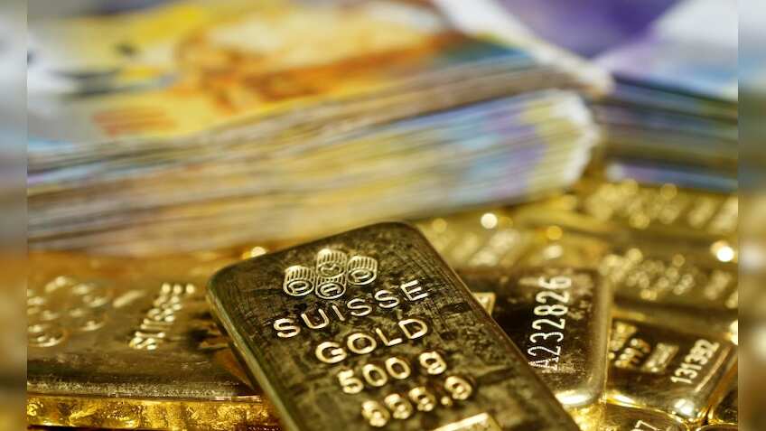 Gold steady as dollar slips ahead of Janet Yellen's speech 