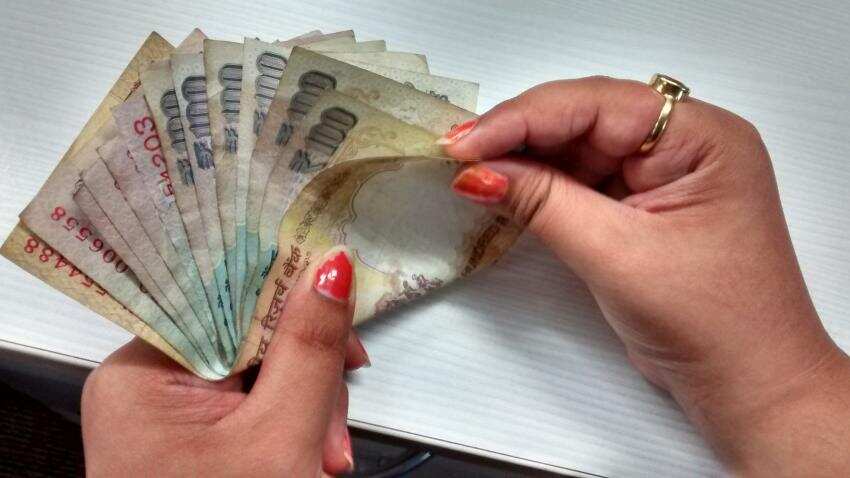 Indian banks' loans up 9.6% year-on-year in two weeks to Aug 19: RBI